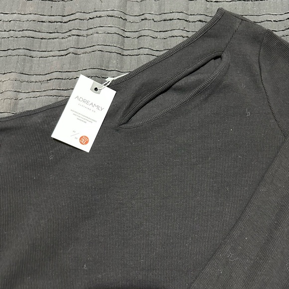 Black One-Shoulder Bodysuit.      <<<43>>>> - Picture 2 of 5